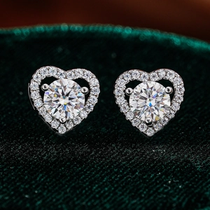 925 Sterling Silver Heart Shape Stud Earrings For Women With Moissanite Zirconia Inlaid Elegant D Color Fashion Jewelry