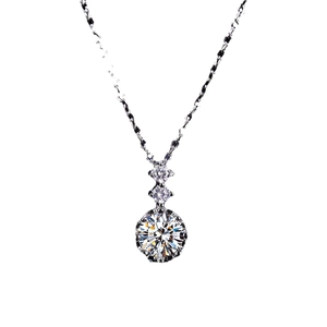 Classica collana in argento sterling S925 con tre pietre di moissanite graduate