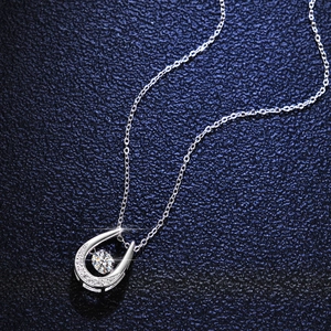 S925 Sterling Silver Horseshoe Necklace with a Dancing Moissanite heart pendant