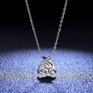 Collier Pendentif en Argent Sterling 925 Moissanite Zirconia Élégant Bijoux en Strass Incrustés de Croix pour Femmes