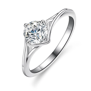 Classic sterling silver ring with 0.5ct four-prong round moissanite on a sleek split shank