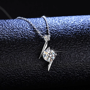 S925 sterling silver S-shaped lightning pendant necklace with brilliant moissanite stone