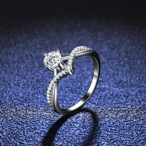 925 Sterling Silver Crown Ring For Women Princess V Band Moissanite Zirconia Inlaid Adjustable Fashion Jewelry Gift