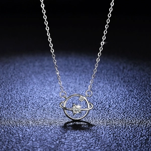 Elegante collana a pianeta in argento sterling S925 con brillante cristallo a stella