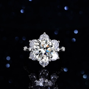 Luxury 5 Carat Moissanite Ring For Women 925 Sterling Silver Sunflower Six-Prong Pigeon Egg Starburst Wedding Engagement Jewelry