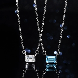 925 Sterlingsilber Natürlicher Blautopas Moissanit Anhänger Halskette Für Damen Eleganter Smaragdschliff Rechteckige Schlüsselbeinkette Schmuck