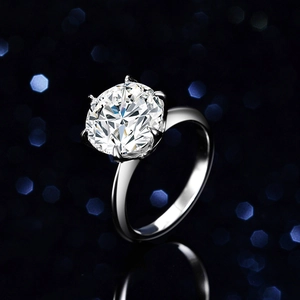 Classic six-prong S925 sterling silver ring with a 5-carat round brilliant cut moissanite