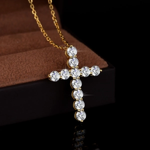 Elegant 925 sterling silver cross pendant necklace with sparkling moissanite stones