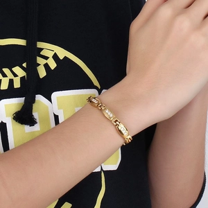 Elegant gold-plated stainless steel magnetic bracelet with sparkling zircon stones for women