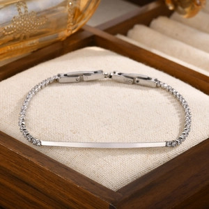 Bracelet Minimaliste en Acier Inoxydable Avec Barre Incurvée Pour Femmes Élégante Chaîne à Maillons Avec Zirconia Blanc Bijoux Mode