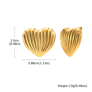 Specifiche dimensionali degli orecchini a cuore dorati con trama plissettata