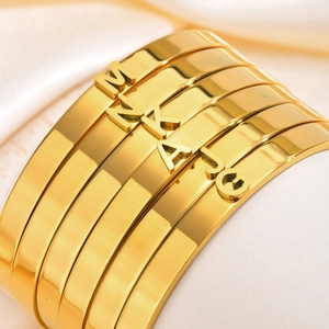 Bracelet Jonc Ouvert Minimaliste en Acier Inoxydable Brillant avec Lettre Initiale A-Z Plaqué Or Bijoux Mode Femme