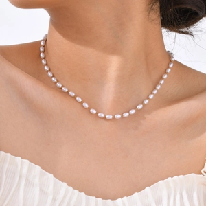 Minimalist Gold Plated Stainless Steel Rice Artificial Pearl Necklace Elegant White Imitation Artificial Pearl Chain For Women Daily Jewelry Gift