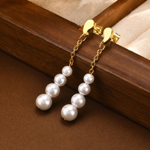 Boucles d'Oreilles Pendantes à Gland en Künstliche Perles d'Acier Inoxydable Or Élégantes Künstliche Perles Graduées pour Femmes Bijoux de Mariage