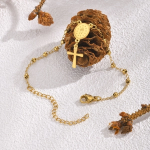 Bracelet à Breloque Croix Médaille Vierge Marie en Acier Inoxydable pour Femmes Bijoux Religieux Style Chapelet Électroplaqué Or