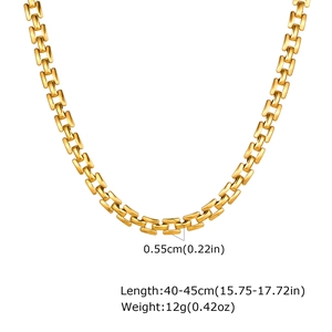 Detail view showing 0.55cm width and 40-45cm length of the golden H-link chain necklace