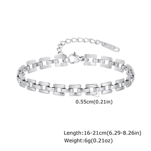 Detail showing the 0.55cm width and adjustable 16-21cm length of the steel chain bracelet