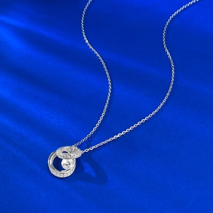 Élégant collier pendentif à double cercle imbriqué en argent S925 avec pierres de zircon