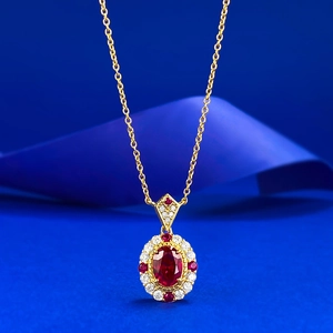 925 Sterling Silver Pigeon Blood Red Ruby Style Pendant Necklace For Women Exquisite Halo Rhinestone Inlaid Gold Plated Choker Daily Jewelry