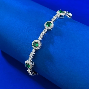 Bracelet élégant en argent S925 avec zircon vert émeraude et diamants scintillants