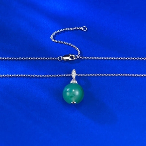Elegant S925 sterling silver necklace with 12mm African emerald green bead pendant