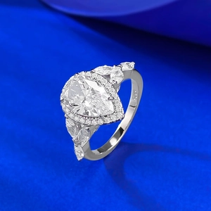 Macro de bague en argent S925 avec pierre précieuse taille poire de 3 carats en goutte