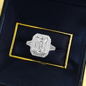Bague de luxe en argent S925 taille émeraude avec double halo et anneau pavé