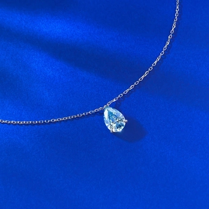 Collier élégant en argent sterling S925 avec pendentif en forme de goutte et chaîne fine