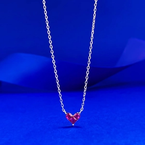 Collana con Pendente a Mini Cuore in Argento Sterling 925 per Donna con Strass Rosso Catena da Clavicola Elegante Gioiello Regalo