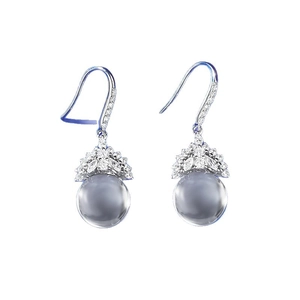 Boucles d'oreilles en argent S925 avec perles grises et grappes de zircons brillants