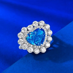Bague élégante en argent S925 avec saphir bleu en forme de cœur et double halo de diamants