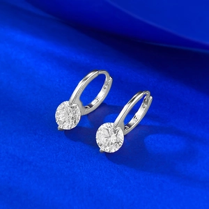 Créoles classiques en argent sterling S925 avec zircons cubiques ronds étincelants