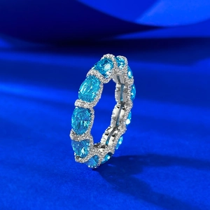 Eternity ring in S925 sterling silver with oval-cut blue aquamarine stones