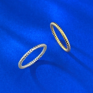 Minimalist 925 silver twist rope rings in gold and silver finish for layered styling