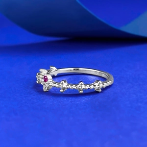 Élégante bague en argent S925 avec pierres rose blanc et design perlé vintage