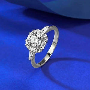 Elegant S925 sterling silver square cluster ring with round zircon stones in high luster
