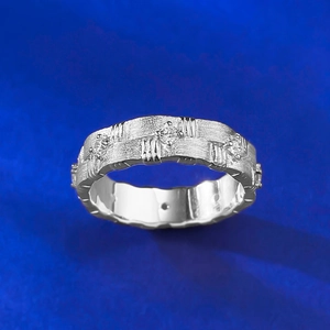 Italian craft S925 silver woven ring with intricate brushed texture and clear gemstones