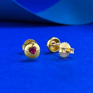Elegant S925 sterling silver gold-plated heart stud earrings with red heart gemstone