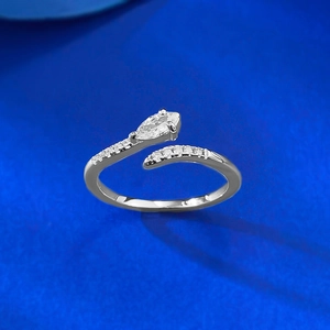 S925 sterling silver wrap ring with a pear-cut zircon on a vibrant blue background