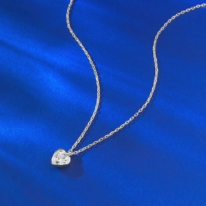 Elegant S925 silver necklace with a heart shaped clear cubic zirconia pendant