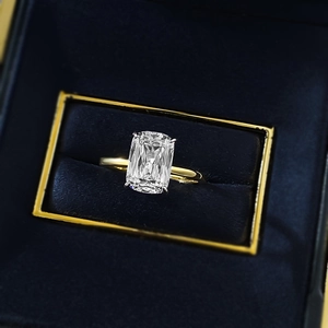 Luxurious S925 silver gold-plated ring with rectangular radiant cut diamond in velvet box