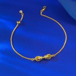 Detail of S925 silver Vajra bracelet with gold finish and adjustable slider clasp