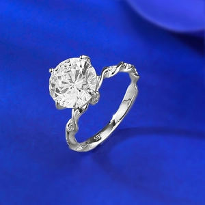 Classic S925 sterling silver four-prong twisted vine ring with large round solitaire zircon