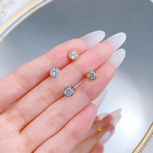 Minimalist S925 silver stud earrings with 5.0mm round cubic zirconia in gold and silver