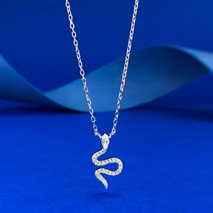 Collier Pendentif Serpent en Argent Sterling S925 pour Femme Design Strass Pave Pierre Goutte Bijoux de Mode Luxe Léger