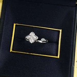 S925 Silver open ring featuring a sparkling clover gemstone in a navy velvet box