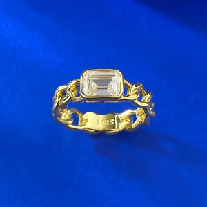 Bague chaîne cubaine en argent S925 plaqué or avec une pierre de zircon rectangle