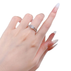S925 sterling silver Cuban chain ring with rectangular clear zircon stone inlay