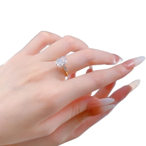 Bague élégante en argent S925 plaqué or 18K avec grand zircon rectangulaire taillé