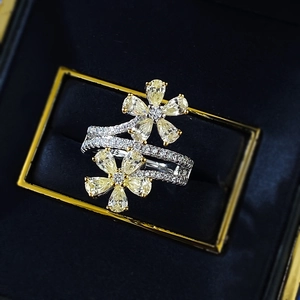 Exquisite S925 silver double flower ring with yellow pear-cut stones and white diamonds